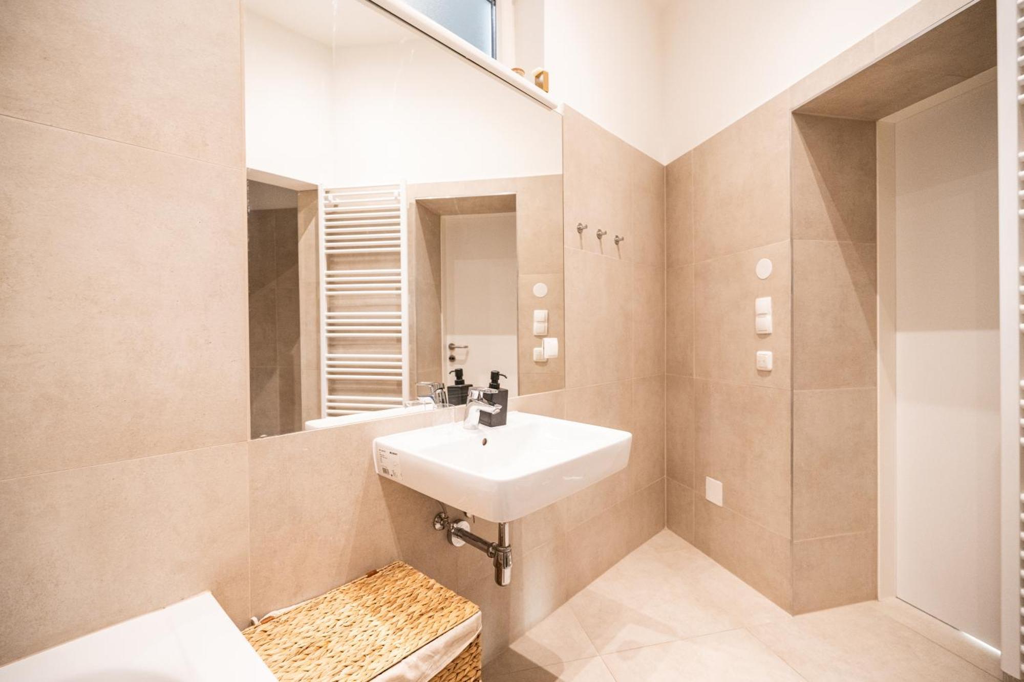 Rochus Stylish Stays Vienna Exterior photo
