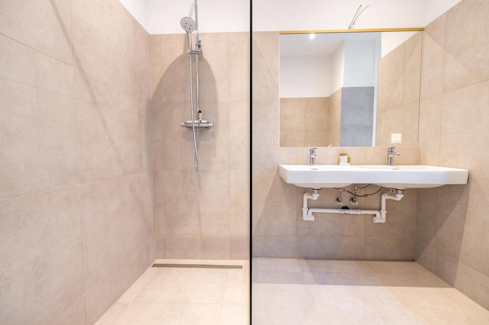 Rochus Stylish Stays Vienna Exterior photo